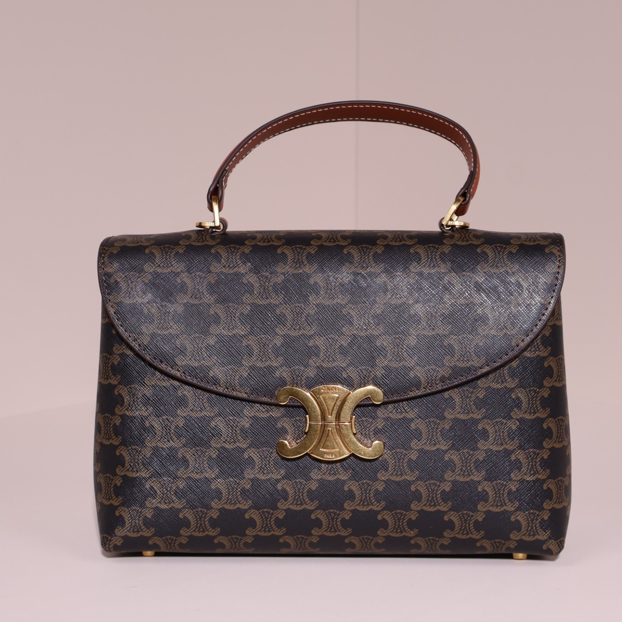 ✨셀린느 트리옹프 캔버스 니노 숄더백✨