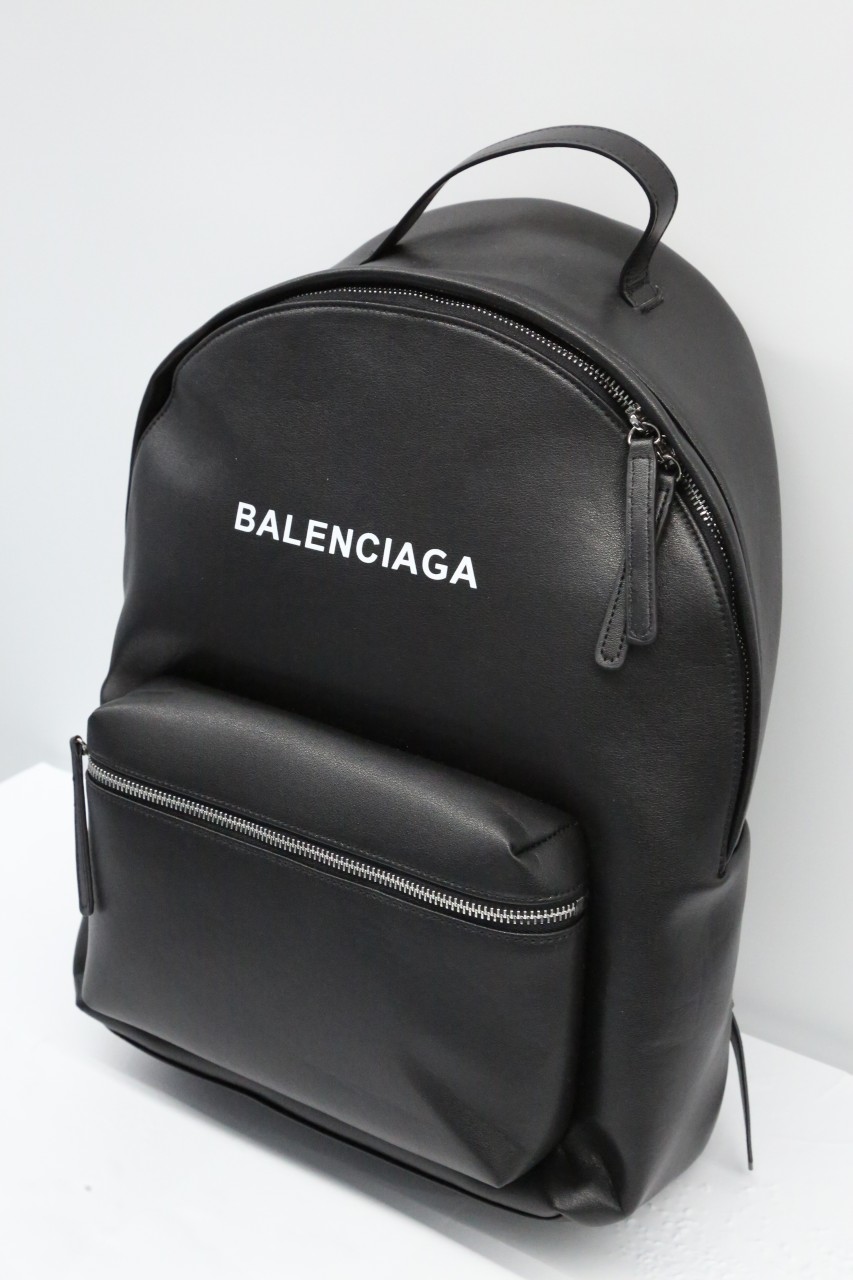 ✨[BALENCIAGA] Everyday 소가죽 백팩✨