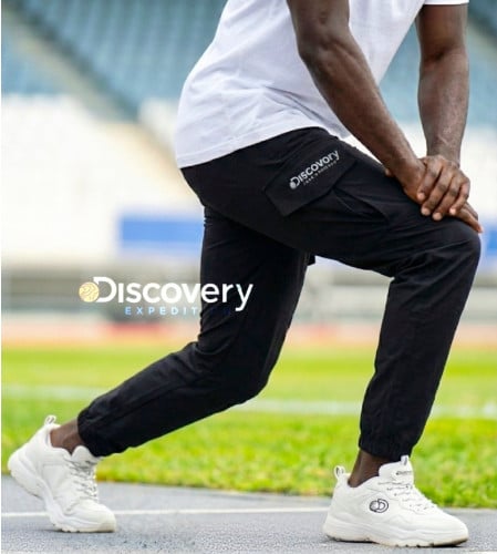 <디스커버리 와펜 스팅 조거팬츠>