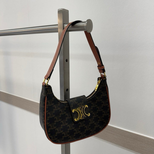 🤴🏻  #셀린느  트리옹프 아바백🤴🏻