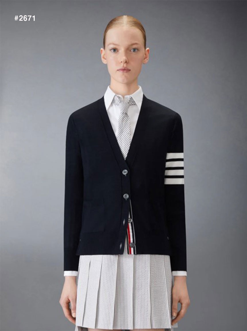 🍀 [THOM BROWNE] 톰브라운 여성 사선완장 클래식 브이넥 가디건 🍀 재입고완료