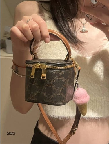 🔆 [CELINE] 셀린느 미니 배니티 케이스 트리옹프 핸드백 🔆