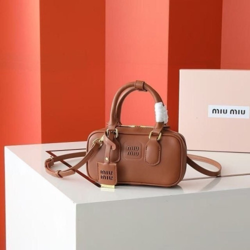 💕 미*** 아르카디 가죽백