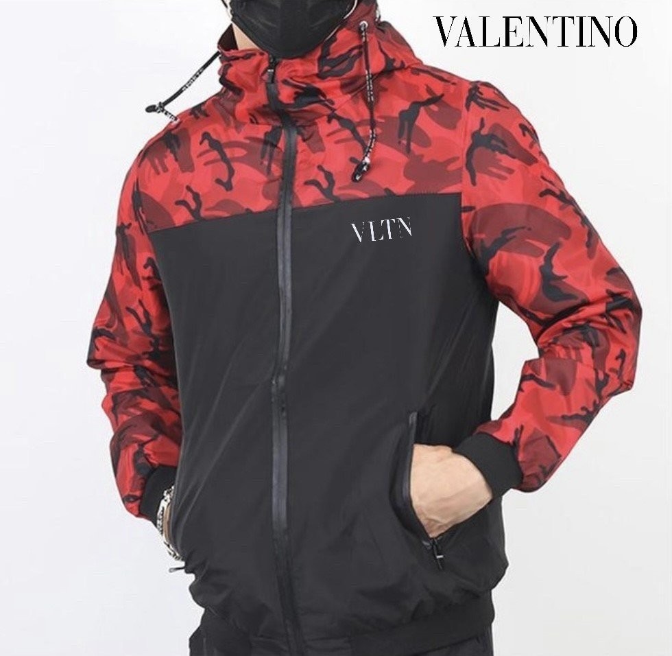 발렌티노 밀리 레터링 후드 배색 바람막이