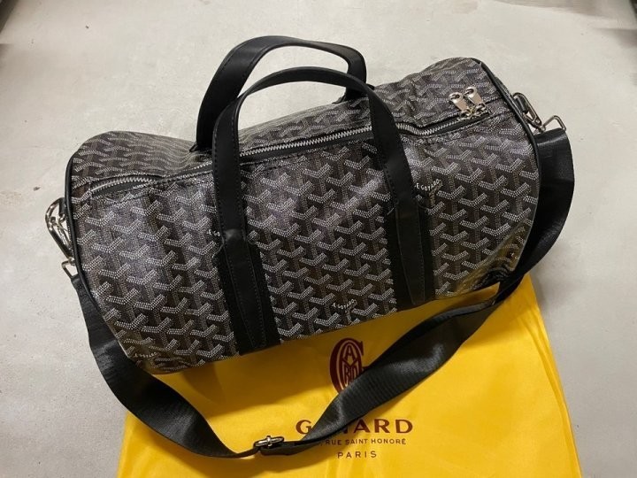 고야드 바렐 40 가방 블랙