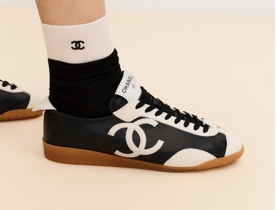 💕 샤* 스니커즈 카프스킨 & 엠보스드 스웨이드 카프스킨