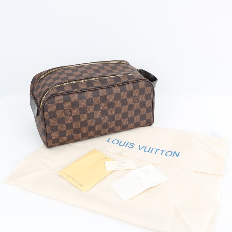 👹루이비통 돕 키트 토일렛 파우치 👹