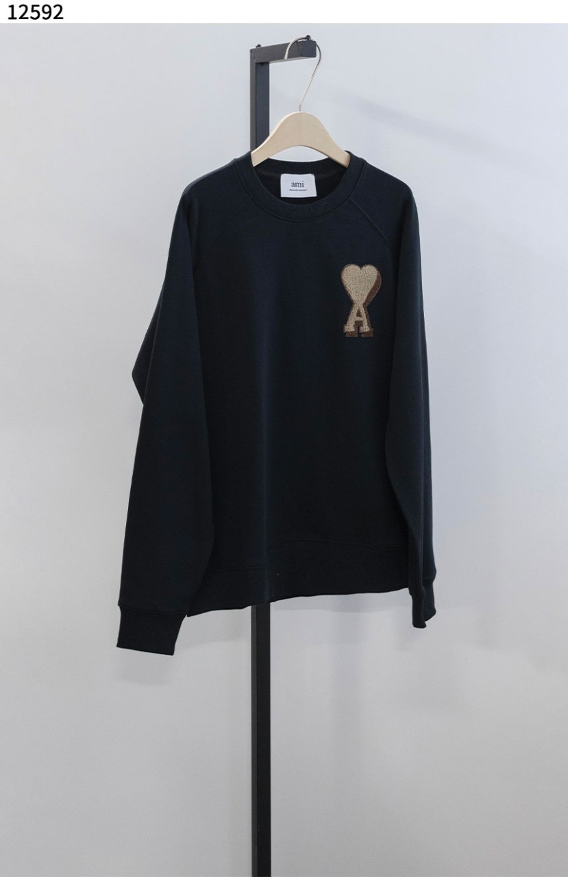 #아미 [AMI] 빅 하트 로고 코튼 스웨트셔츠 블랙 신상입고💢 #상의 #티셔츠 #12592
