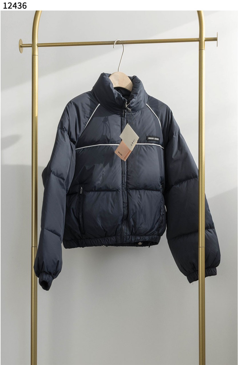 #미우미우 [MIU MIU] 테크니컬 폰지 다운 자켓 네이비 신상입고💢 #상의 #자켓 #12436