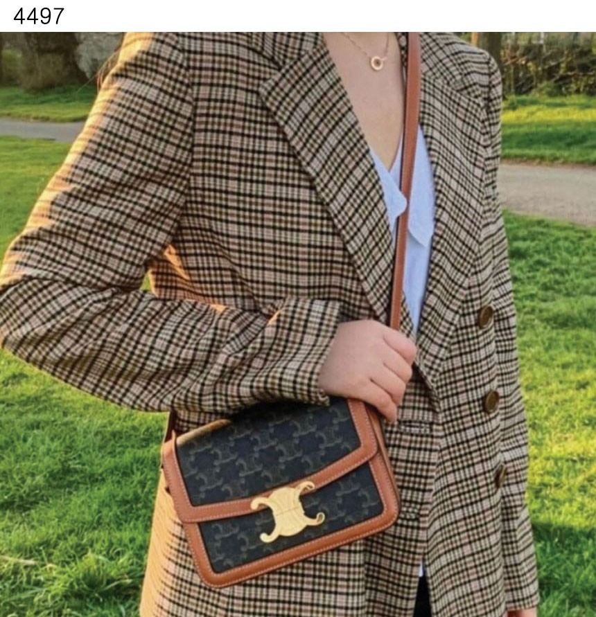 #셀린느 [CELINE] 수입프리미엄급 셀린느 클래식 트리옹프백 신상 입고💢 #태그 #가방 #4497