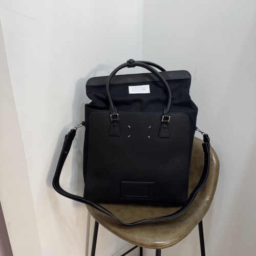 🤴🏻 #메종마르지엘라 5AC 백팩🤴🏻신상 입고🤴🏻