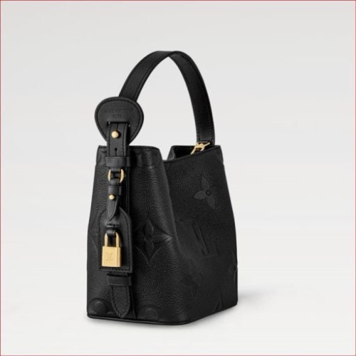 🤴🏻 #루비통 (L.V)  올 인 BB 🤴🏻