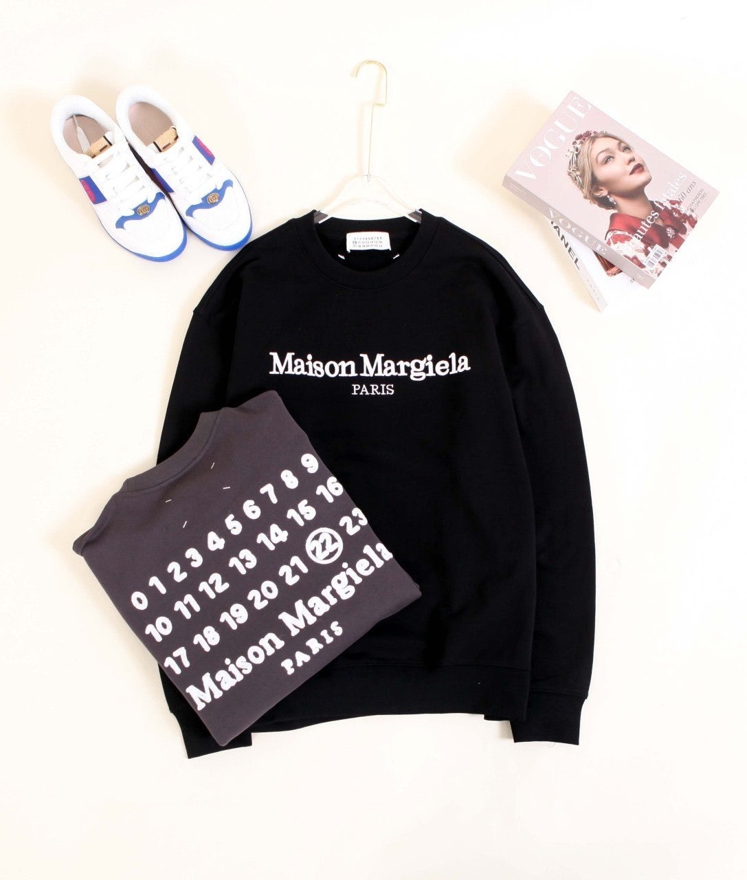 💕 메* 마르지엘라 자수로고 맨투맨