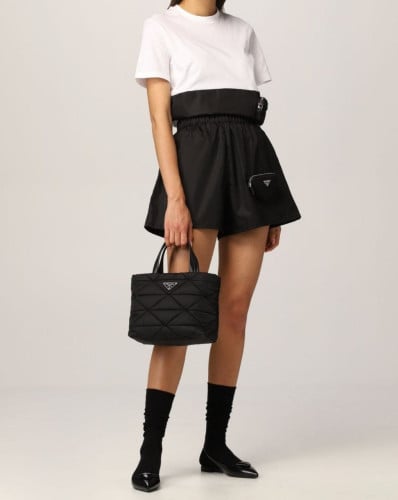 💕 프** 고급 리나일론 나파 트라이앵글 퀼팅 패딩 더블핸들 지퍼 포켓 토트 블랙