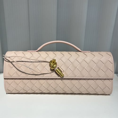 💕 보** 안디아모 클러치