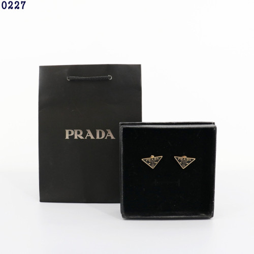 💕 프** 삼각로고 메탈 스터드 귀걸이