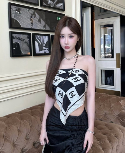 💕 샤* 사각 레터링 로고 블랙 사각 스카프