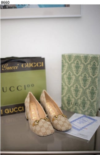 #구찌 [GUCCI] GG 레더 트리밍 펌프스 신상입고💢 #신발 #8660