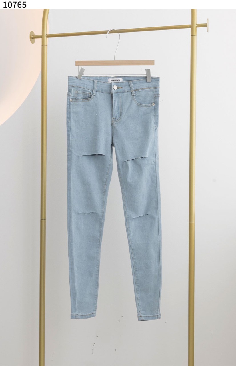 #톰브라운 [Thom Browne] 톰브라운 라이트 여성 절개 데님 팬츠 신상입고💢 #하의 #팬츠 #10765