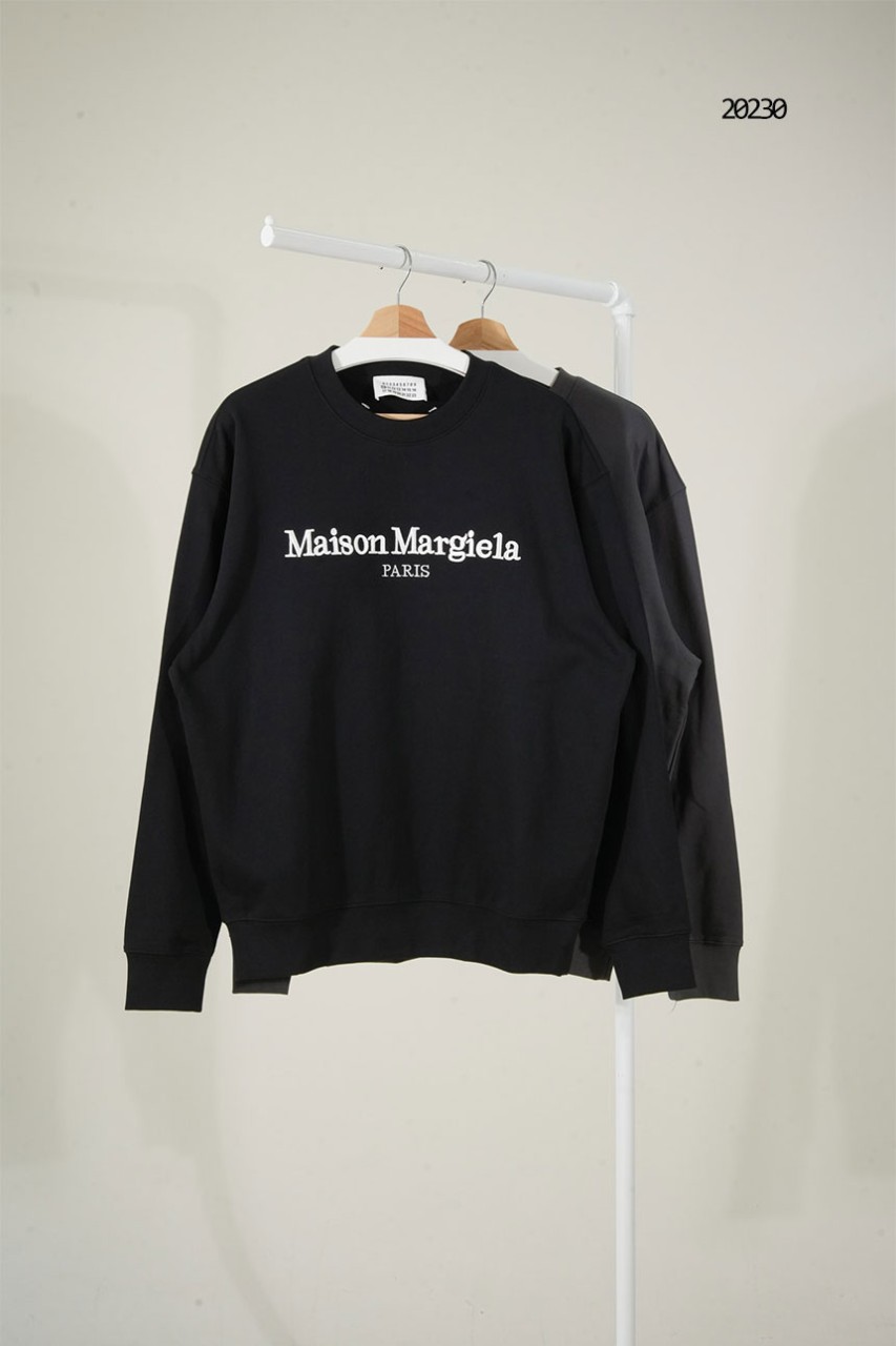 🔆 [Maison Margiela] 메종마르지엘라 자수 로고 후면 넘버링 맨투맨 🔆
