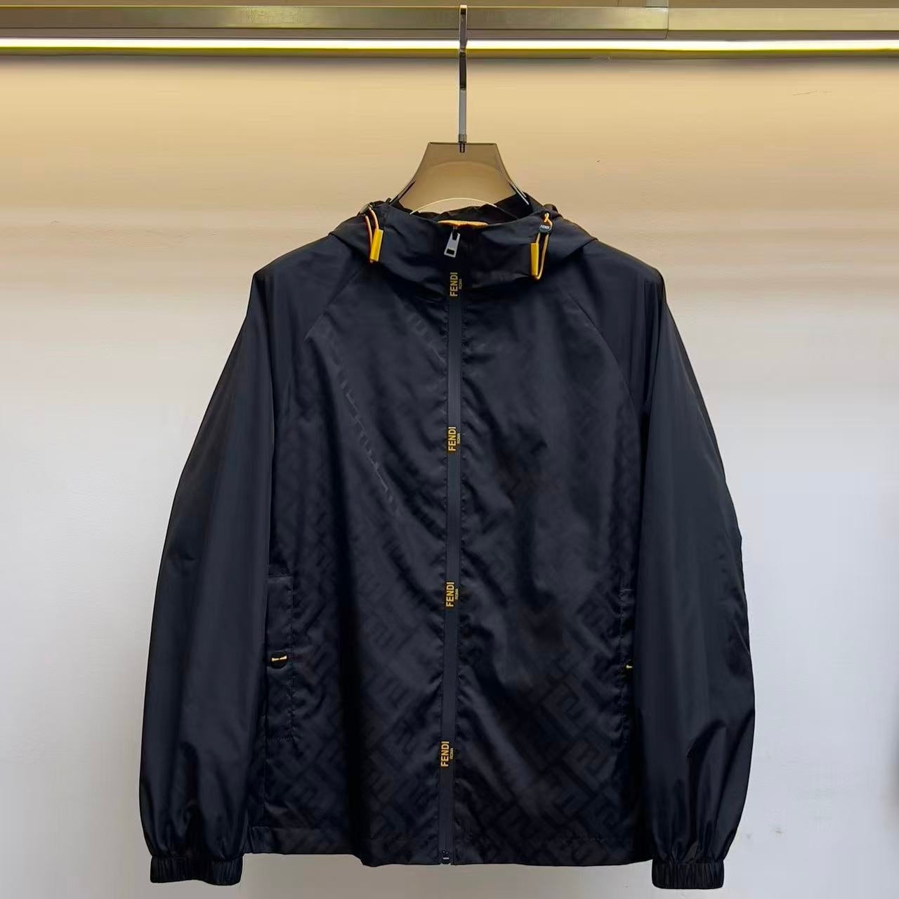 #명품의류 펜 FF 로고 윈드 자켓 (dmd 809722)