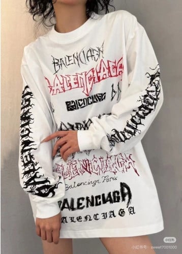 💕 발**** 멀티그래피티 티셔츠