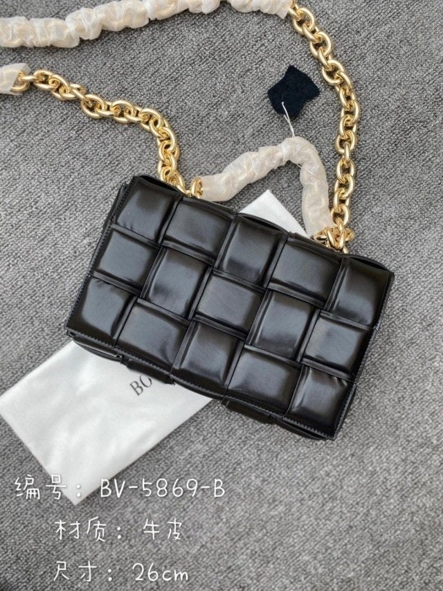 💕 보** 패디트 체인 카세트백