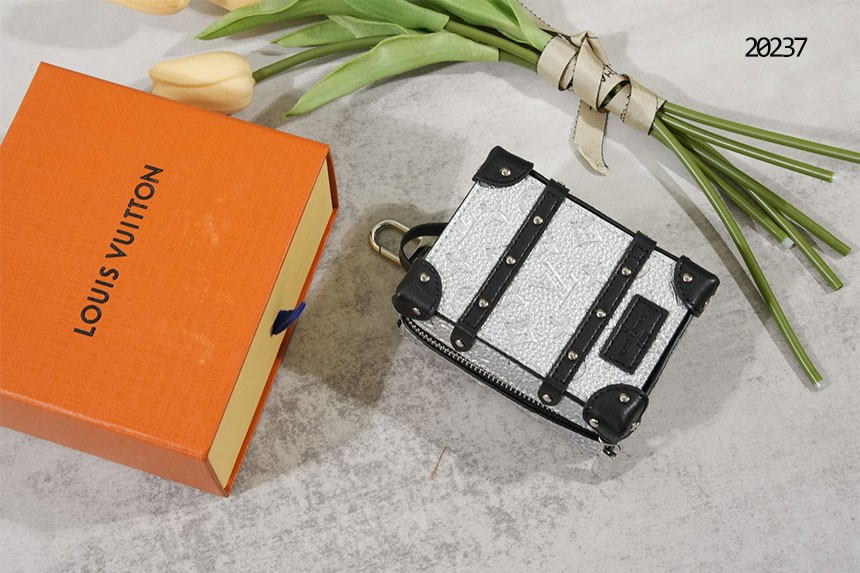 🔆 [Louis Vuitton] 루이비통 트렁크 파우치 백 참 & 키 홀더  🔆