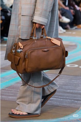 💕 루* NEW 2026 LV 키폴 신상 50