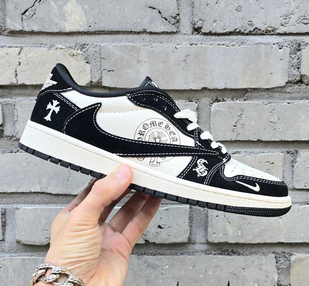 💕 나** x 크* 에어조던 1 로우 블랙