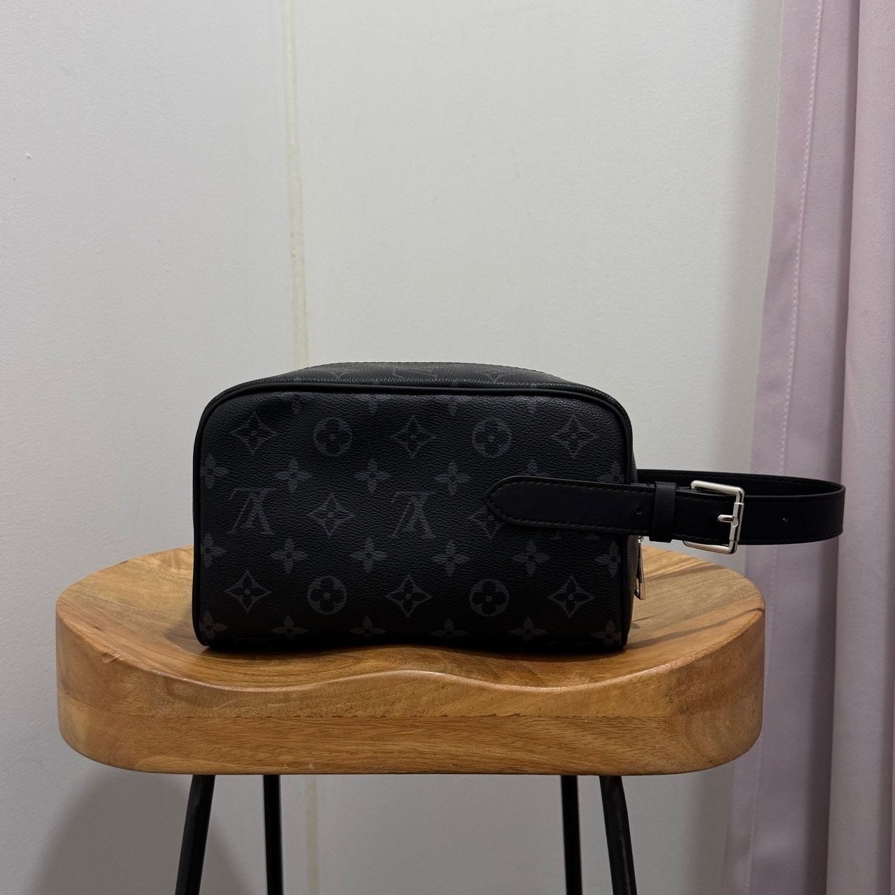 💕 루* 돕키트 파우치 모노그램