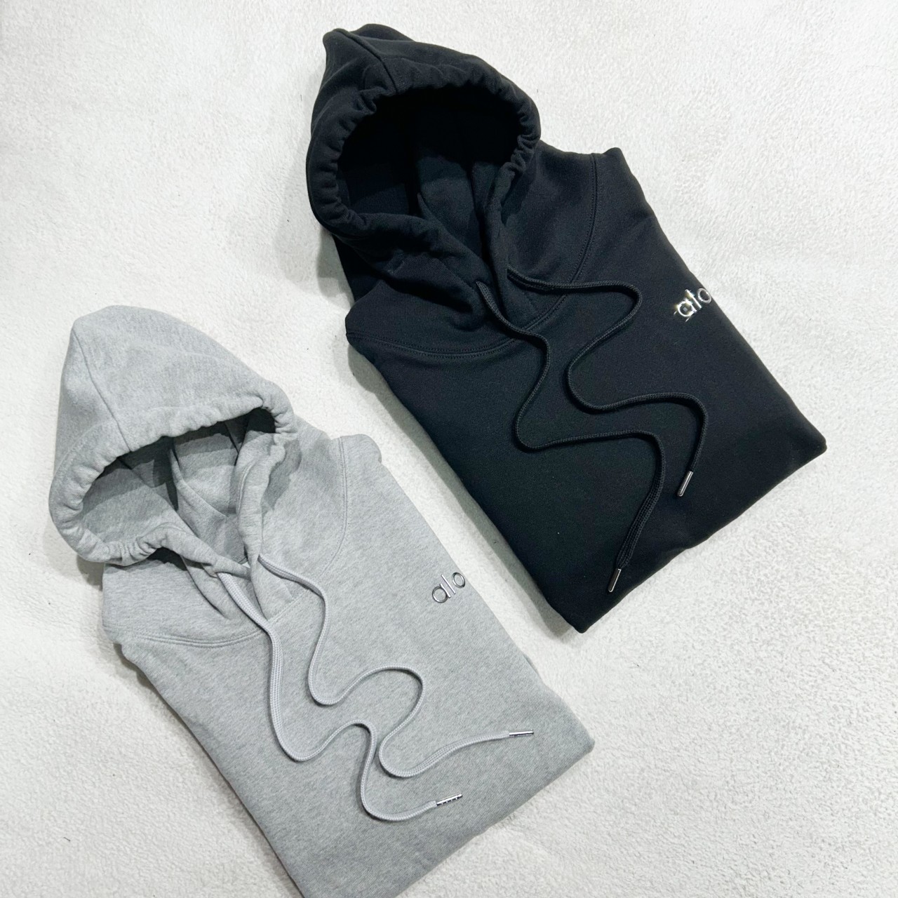 알로 아콜레이드 후드, 팬츠