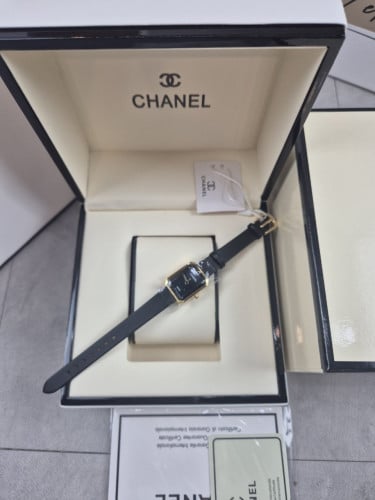 샤* 프리미에르 리본워치