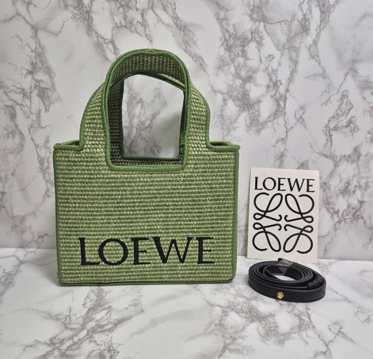 #로에베폰트토트 라피아/라탄백 (스몰/매도우그린)