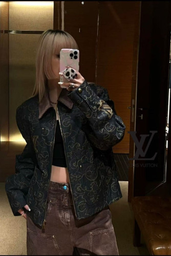 #명품의류 [LO.UISVUITTON] 골덴 카라 포인트 문양 자켓 (min 649025)