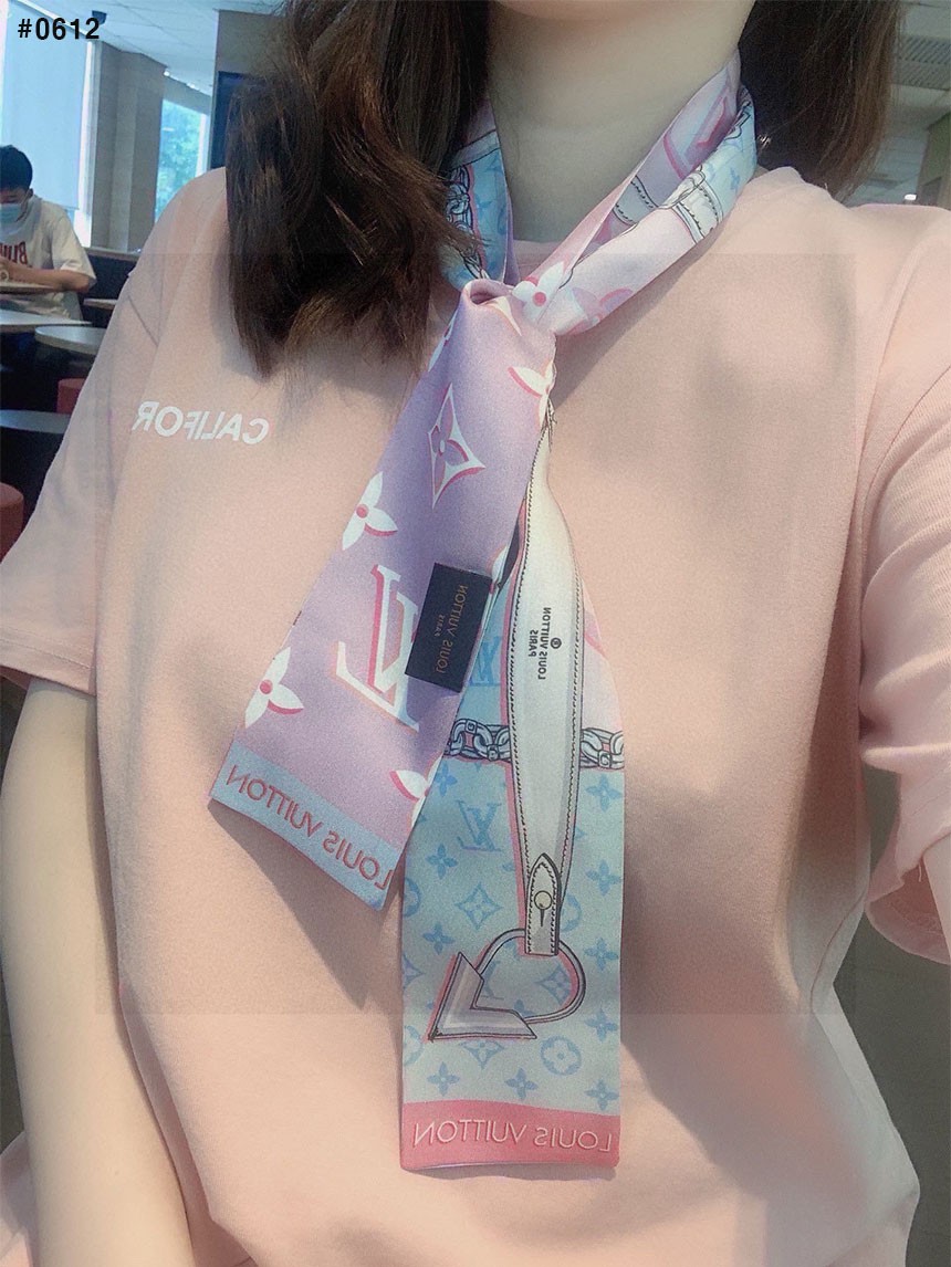 🍀 [LOUIS VUITTON] 루이비통 퍼팩트 매치 방도 스카프 🍀