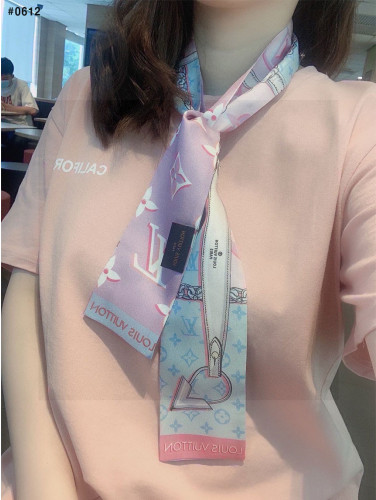 🍀 [LOUIS VUITTON] 루이비통 퍼팩트 매치 방도 스카프 🍀