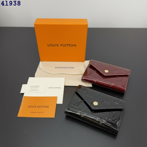👹루이비통 M41938 베르니 에나멜 반지갑👹