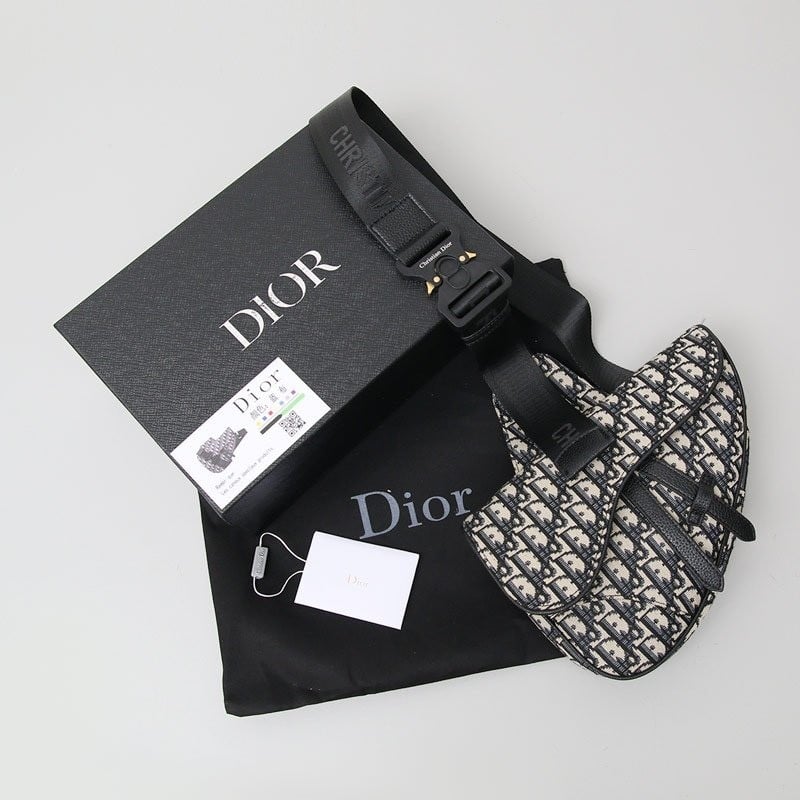 👹디올 오블리크 자가드 새들백👹