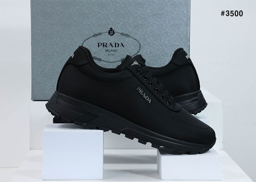 🍀 [PRADA] 프라다 클래식 이니셜 패브릭 스니커즈 🍀