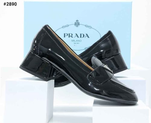 🍀 [PRADA] 프라다 삼각로고 펌프스 구두 🍀