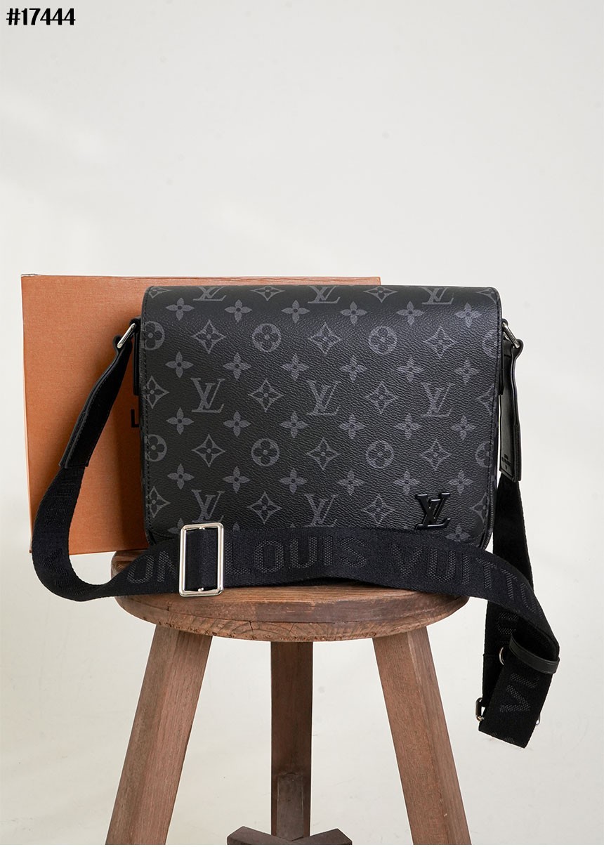 🔆 [LOUIS VUITTON] 루이비통 디스트릭트 PM 🔆