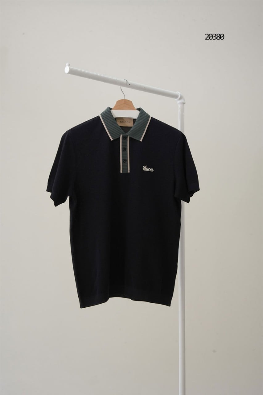 🔆[GUCCI] 구찌 로고 자수 배색 카라 반팔 티셔츠 🔆