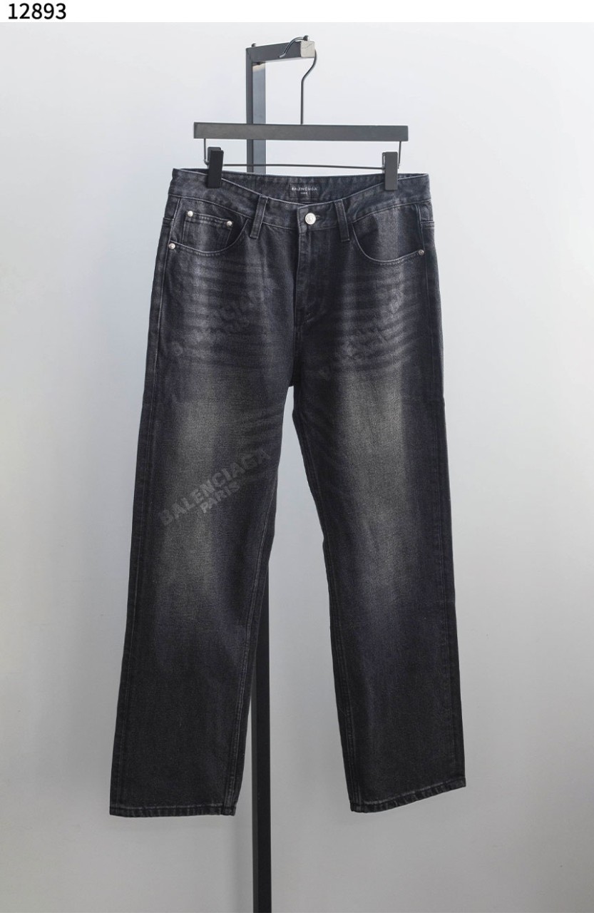 #발렌시아가 [BALENCIAGA] 워싱 데님 팬츠 블랙 신상입고💢 #하의 #팬츠 #12893