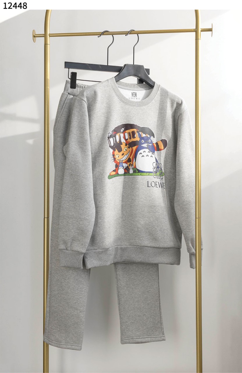 #로웨 [LOEWE] 토토로 고양이버스 모티브 맨투맨 트레이닝 세트 신상입고💢 #세트 #12448