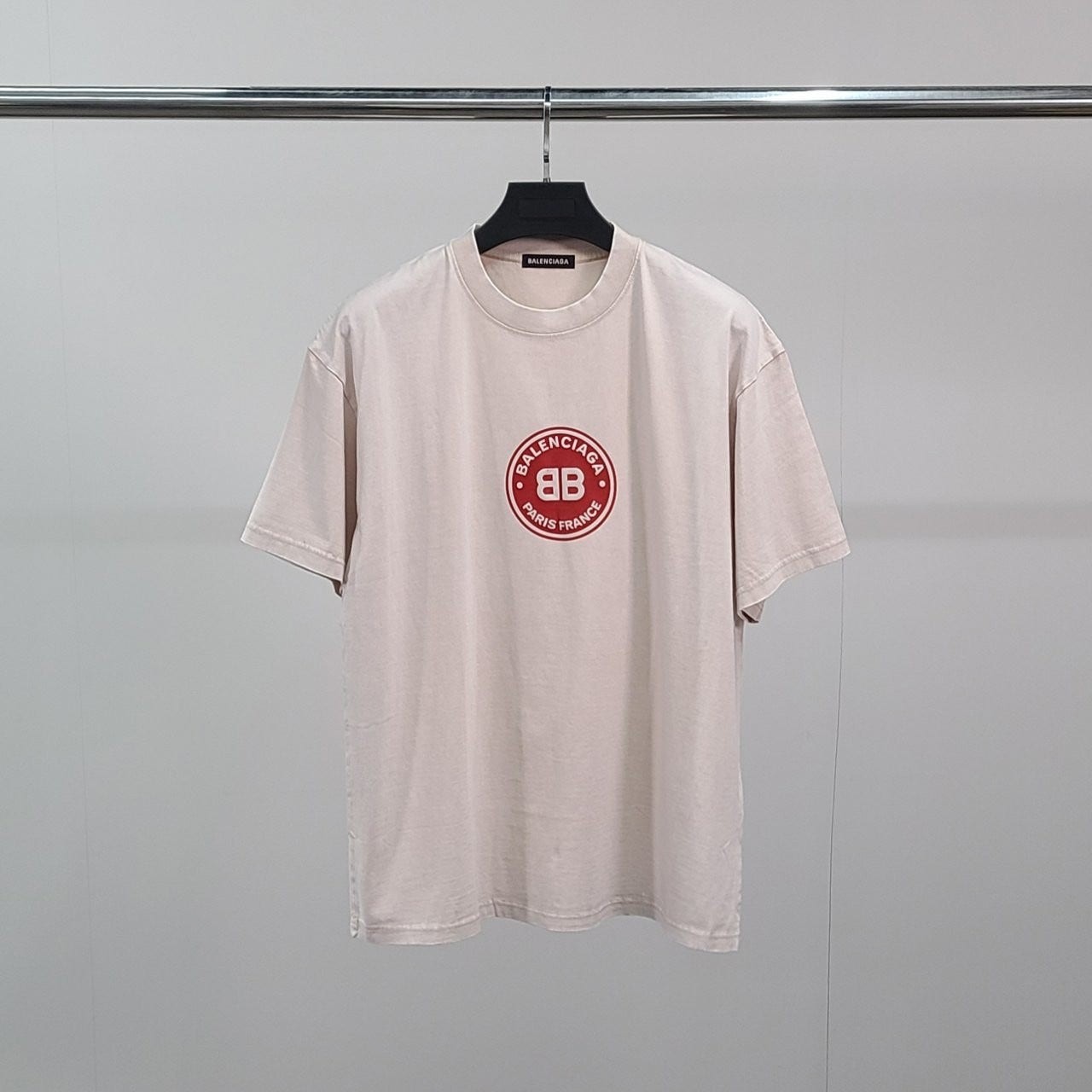 💕 발**** 레드서클로고 피그먼트 반팔티