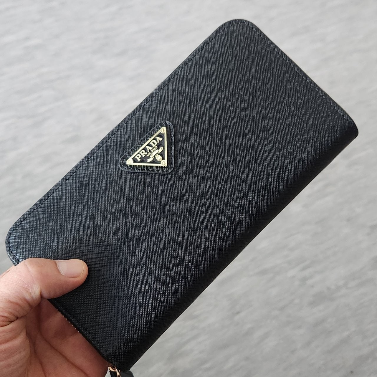 💕 [379번] 프** 사피아노 지퍼 장지갑