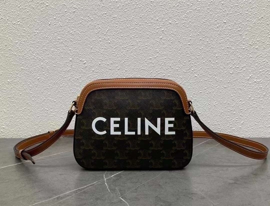 💕 셀** 트라이엄프 카메라백