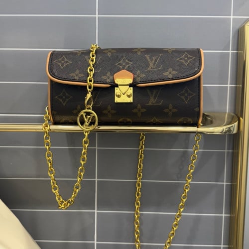 🤴🏻 #루비통 (L.V)  포쉐트 카미유🤴🏻