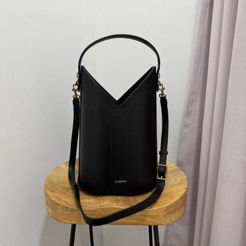 🤴🏻  #입생 최고급 Y 탑핸들 버킷백🤴🏻